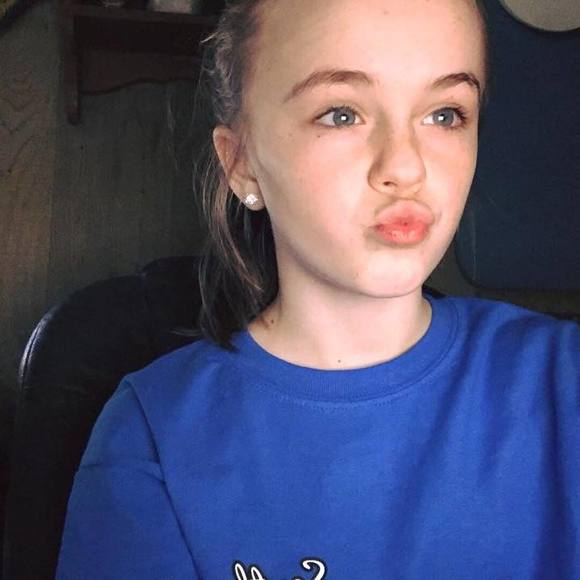 Meet your Posher, Amanda - Picture 1 of 1